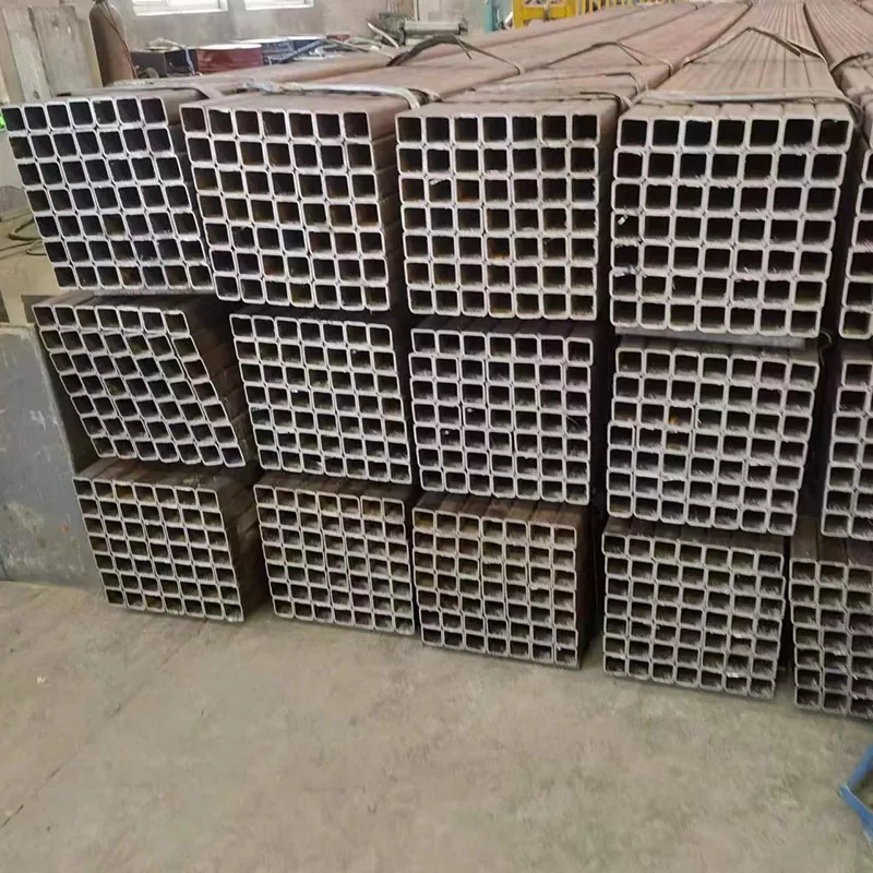 موٹی دیواروں والی آئتاکار ٹیوب